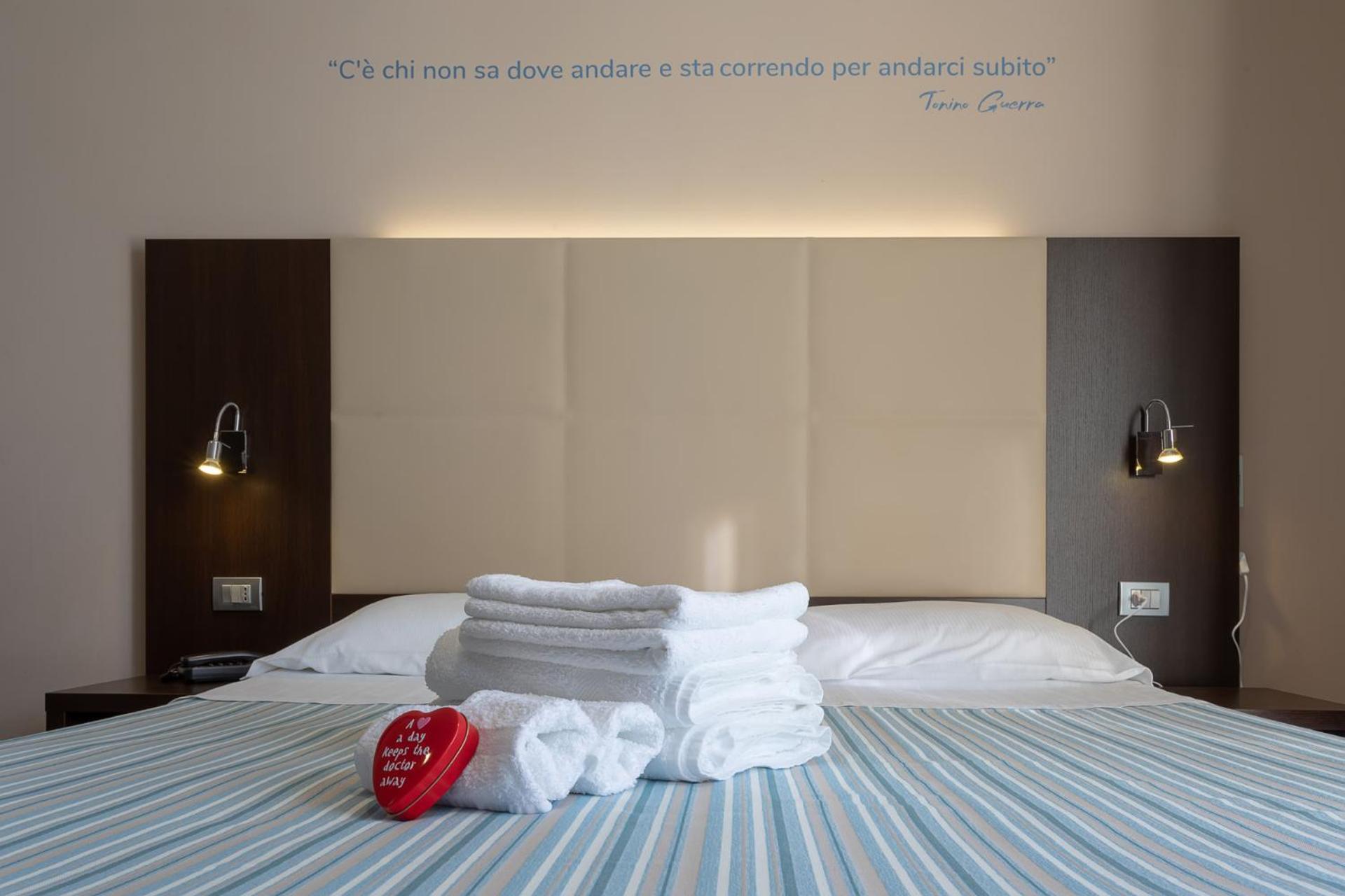 Gimmi Hotel Римини Экстерьер фото