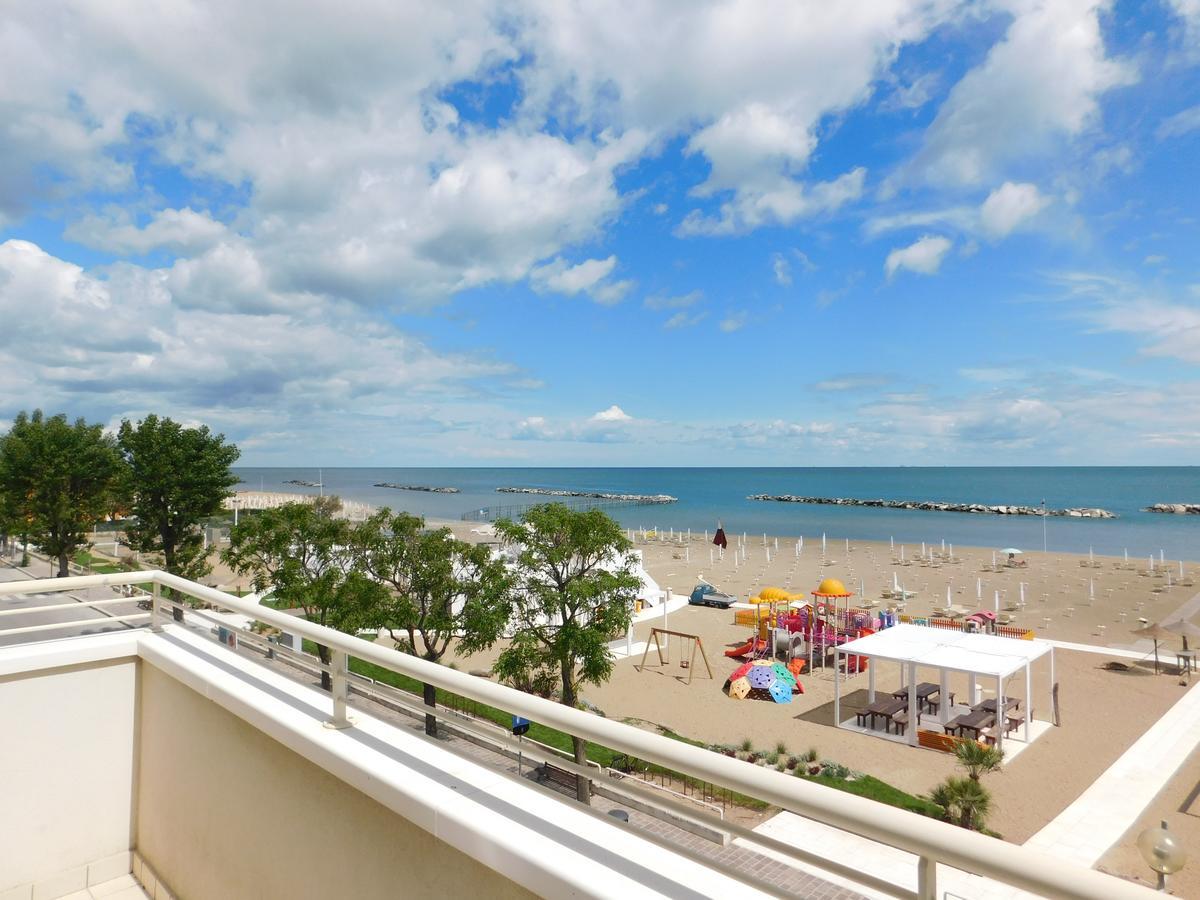 Gimmi Hotel Римини Экстерьер фото