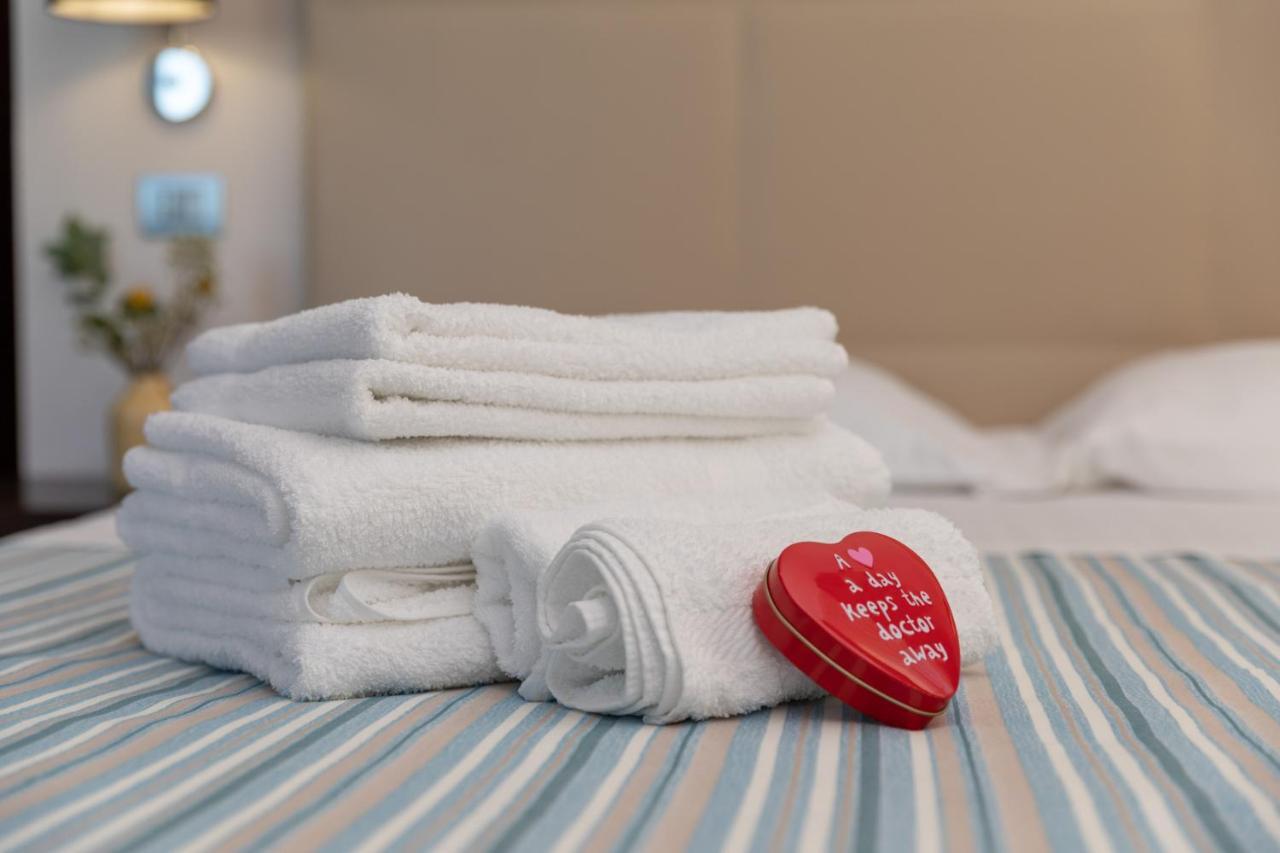 Gimmi Hotel Римини Экстерьер фото